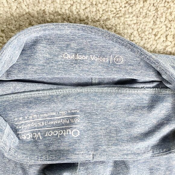 Outdoor Voices Light Gray 3/4 Leggings XS - Picture 3 of 4